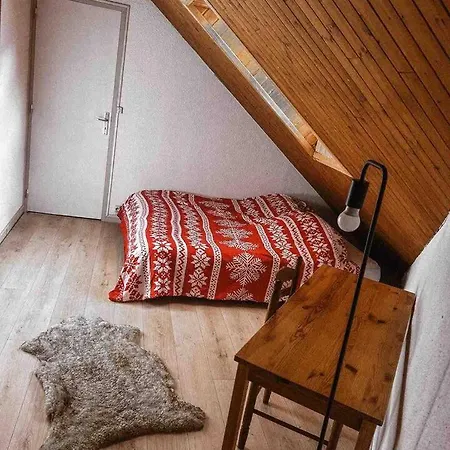 Cosy 50m From Slopes 6 People Apartment