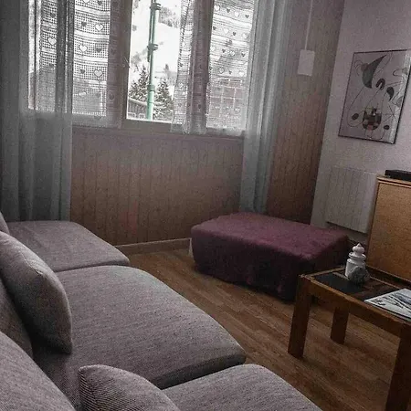 Cosy 50m From Slopes 6 People Apartment